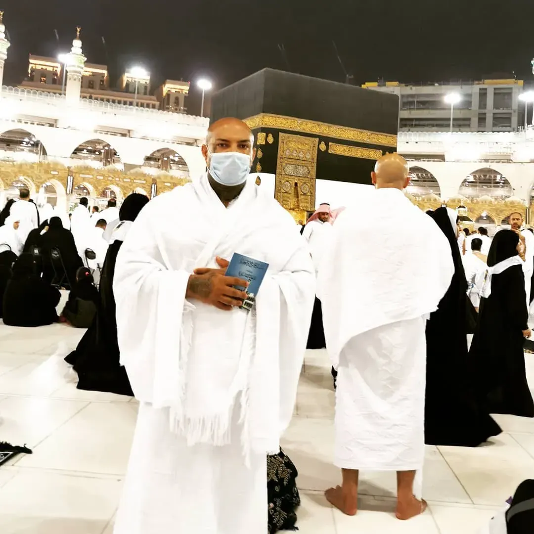 كريم الغربي خلال الحج في مكة المكرمة